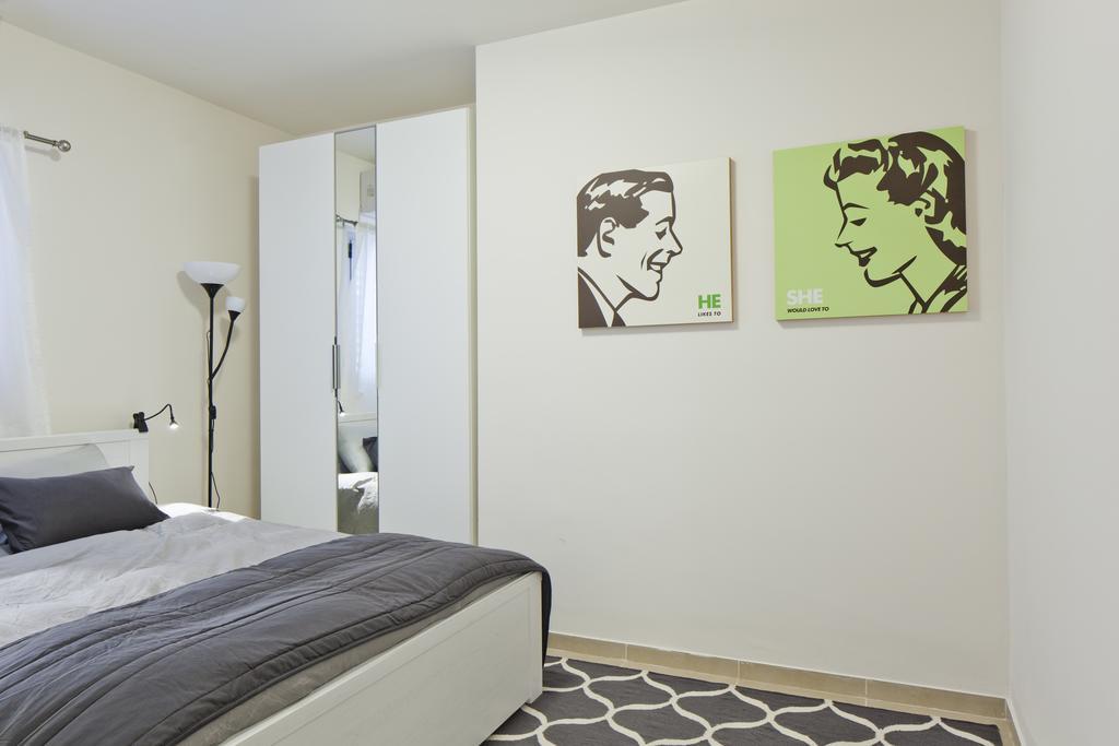 Tlv Suites By The Sea - 2 Rooms 텔아비브 외부 사진