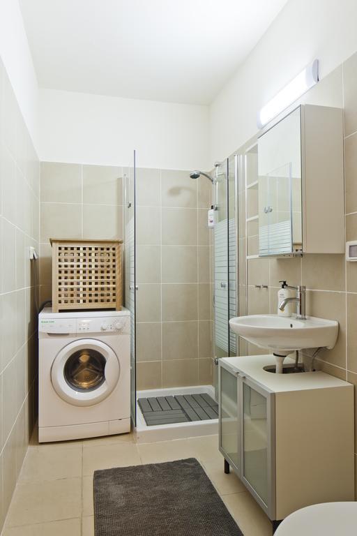 Tlv Suites By The Sea - 2 Rooms 텔아비브 외부 사진